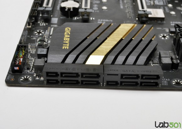 Mobo-07