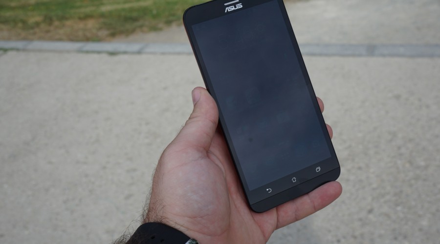 Asus-Zenfone-2-4GB-2